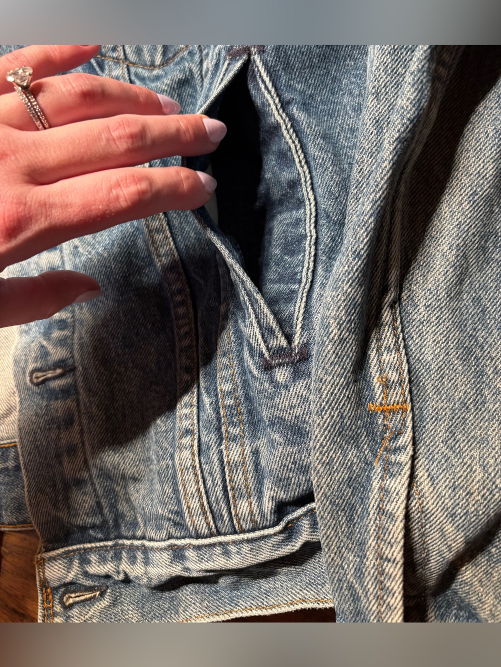 Levi's Light Blue Denim Jacket - Men's Trucker Style - Picture 6 of 6